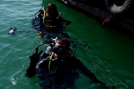 ATFP dive 130205-N-RE144-143