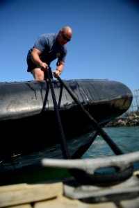 ATFP dive 130205-N-RE144-328