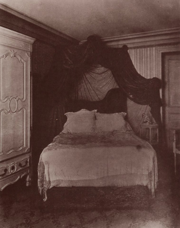 Atget, Eugène - Interieurs, Schlafzimmer eines Kaufmanns (Zeno Fotografie)