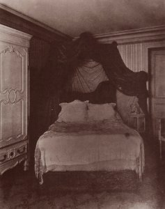 Atget, Eugène - Interieurs, Schlafzimmer eines Kaufmanns (Zeno Fotografie)