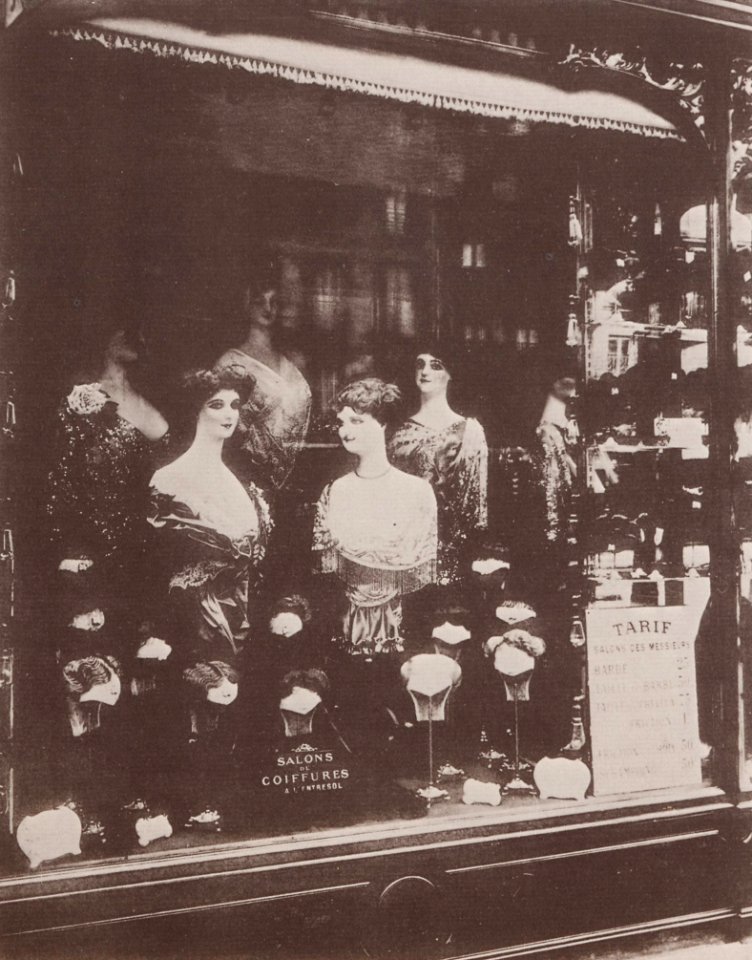Atget, Eugène - Läden und Auslagen, Friseur (Zeno Fotografie)