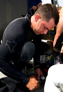 ATFP dive 130324-N-CG436-006