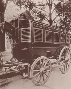 Atget, Eugène - Wägen, Gefängniswagen (Zeno Fotografie)