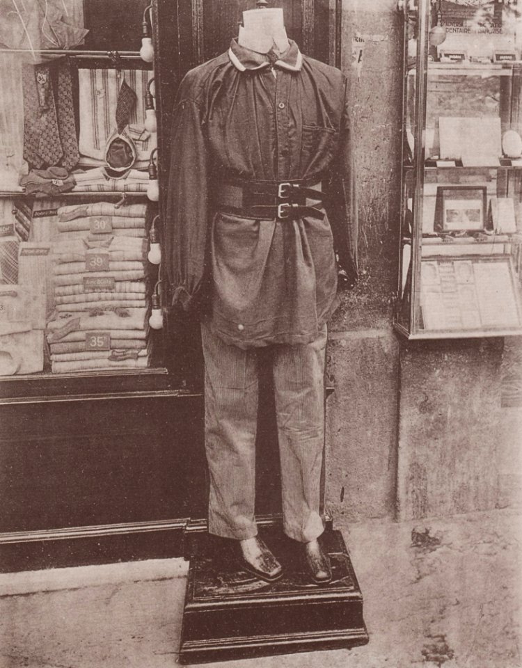 Atget, Eugène - Läden und Auslagen, Kleiderpuppe (Zeno Fotografie)