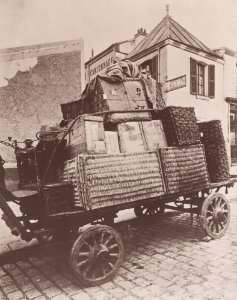 Atget, Eugène - Wägen, Gepäckwagen der Staatseisenbahn (Zeno Fotografie)
