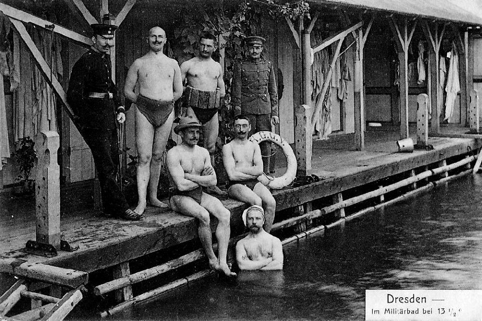 Baño militar bella época dresde