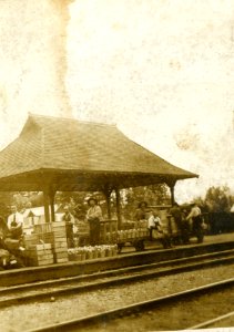 Beamsville market stall at railroad