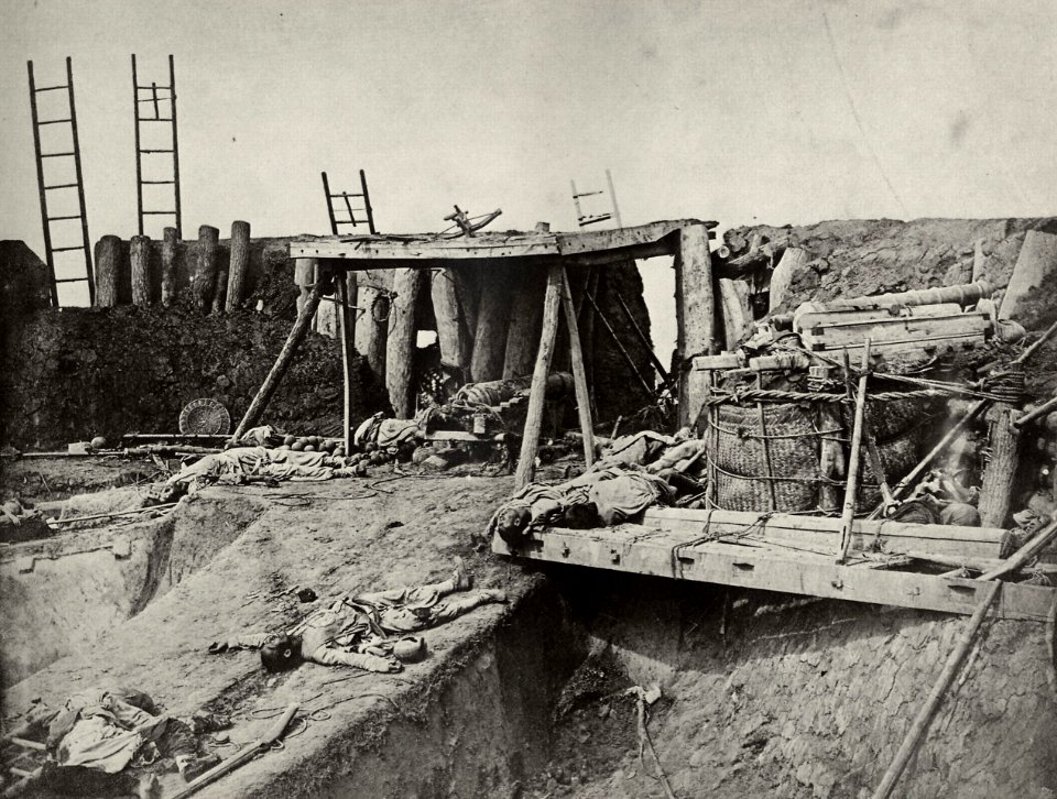 Beato, Felice A. - Das North Fort bei Takuan (Zeno Fotografie)