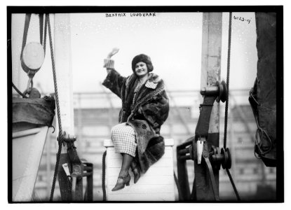 Beatrix Loughran LCCN2014716821