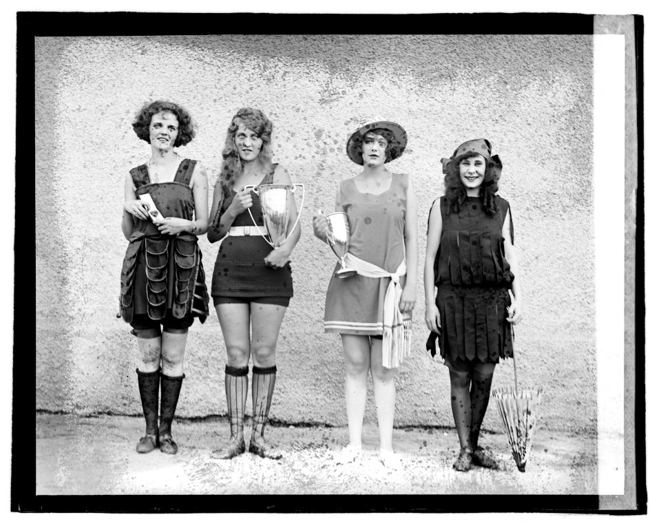 Beauty show, 1922, (8-5-22) LOC npcc.06827