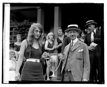 Beauty show, 1922, (8-5-22) LOC npcc.06820