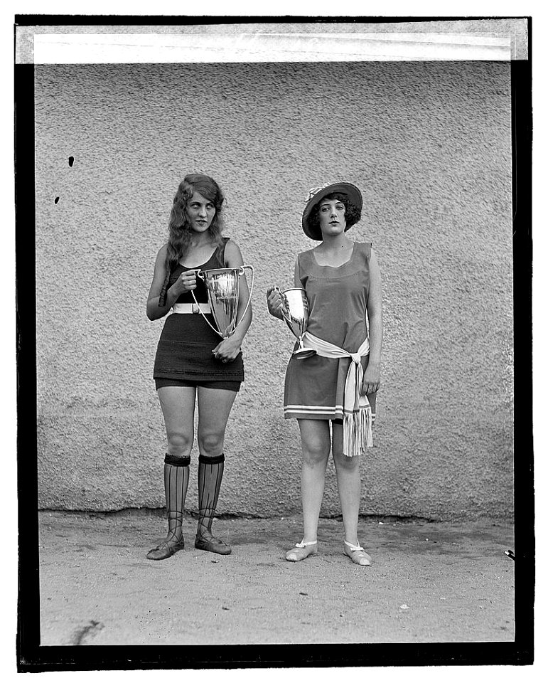 Beauty show, 1922, (8-5-22) LOC npcc.06825