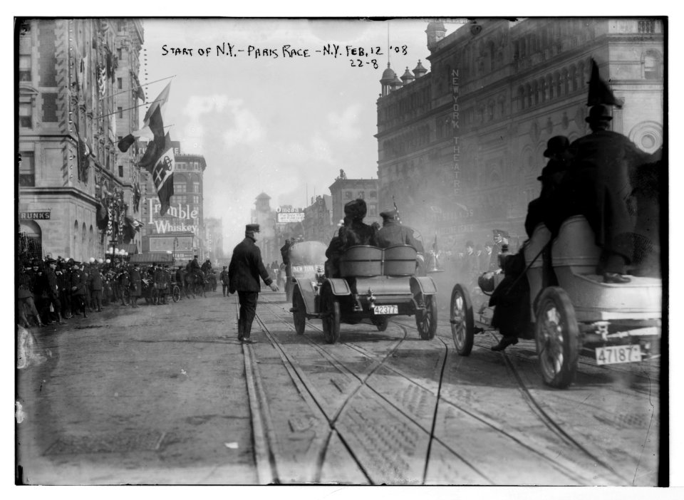 Beginning of New York - Paris race, New York LCCN2014680115