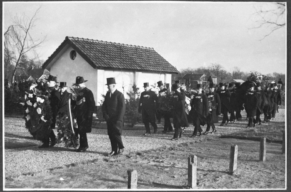 Begrafenis Reydon - Fotodienst der NSB - NIOD - 90209