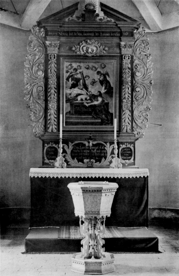 Behlendorf Altar und Taufe in der Kirche