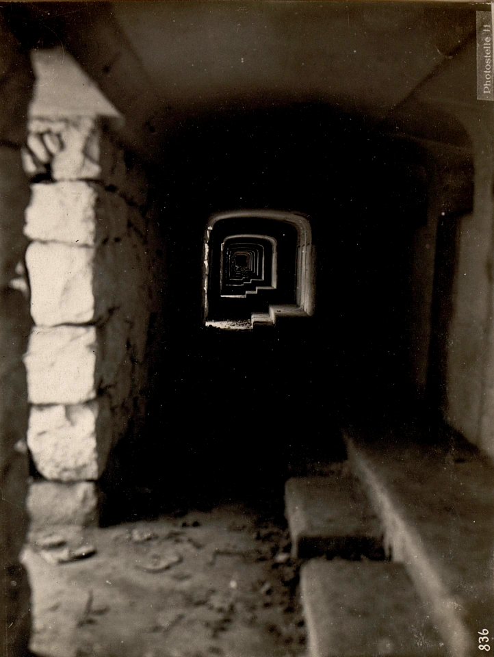 Bei Grigno.Betonierte Hauptstelle der Italiener. 6-XII.1917. (BildID 15636229)