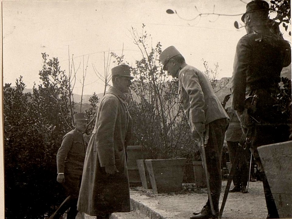 Begrüssung Sr.k.u.k.Hoheit Erzh. -- SALVATOR. Aufgenommen in Skutari am 14. März 1916. (BildID 15533221)