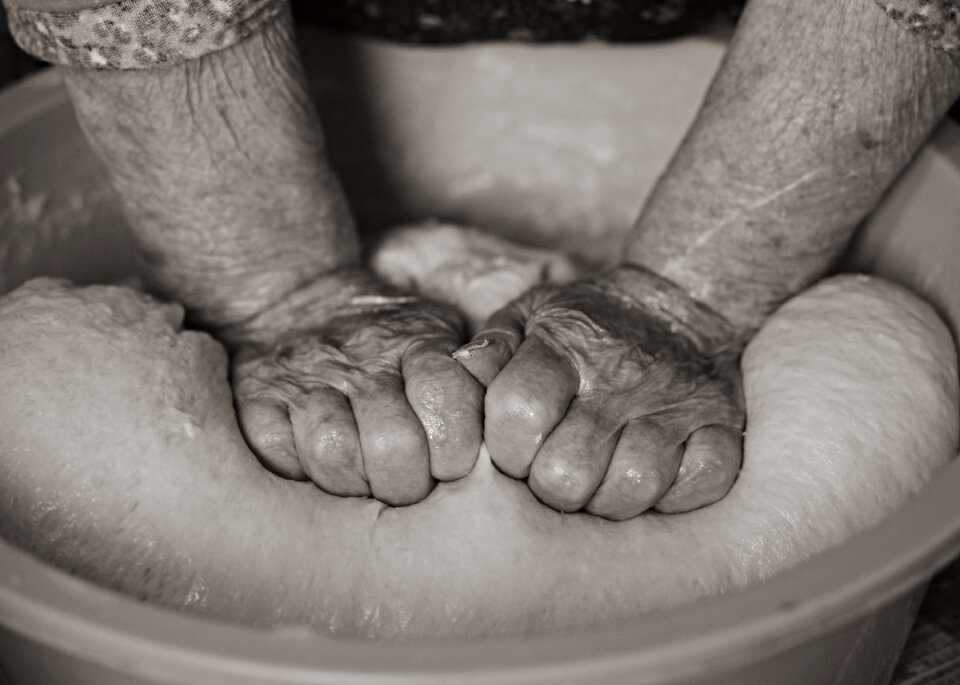 Knead cake preparation