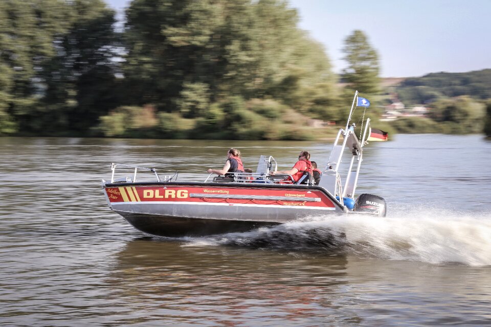 Lifeboat water rescue rescue