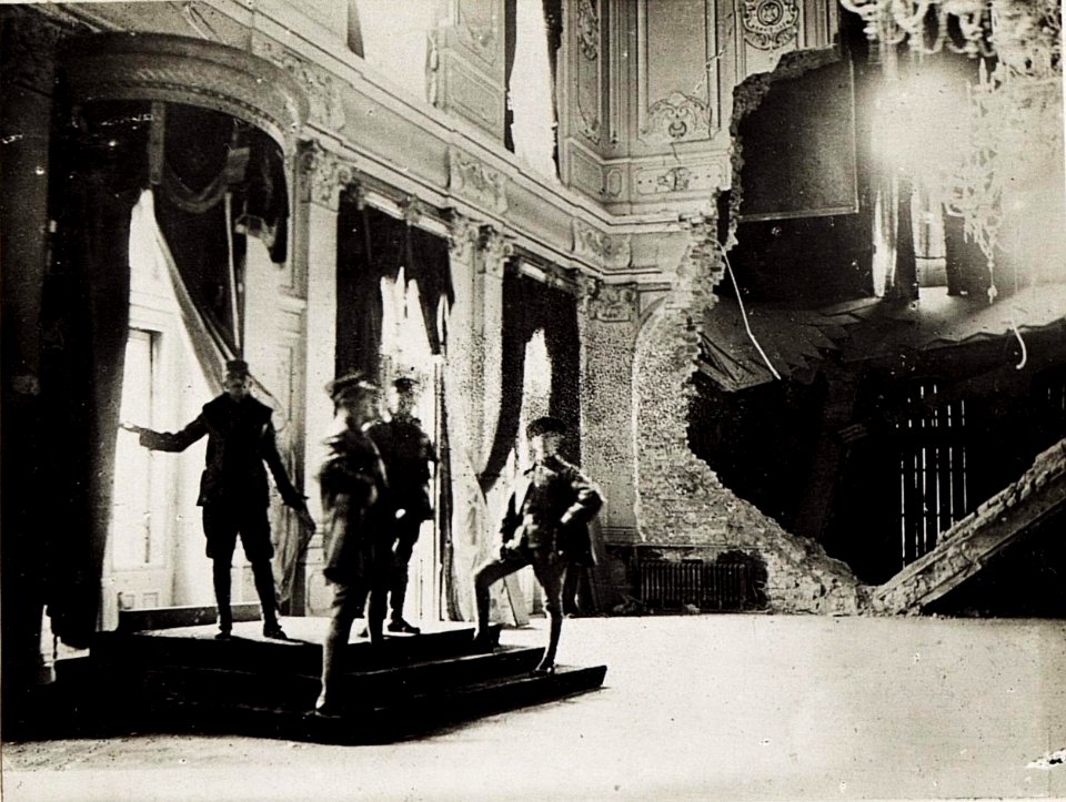 Belgrad, Volltreffer im Thronsaal des Konak. (BildID 15576229)