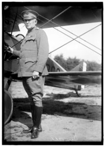 BELL, J. FRANKLIN. MAJ. GEN., U.S.A. BESIDE THOMAS-MORSE S-C PLANE LCCN2016869402