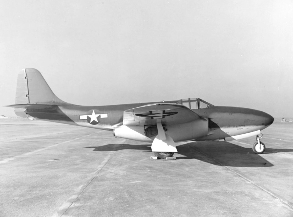 Bell P-59 at NATC Patuxent River in January 1944