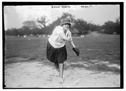 Belle North, female pitcher (baseball) LCCN2014709163