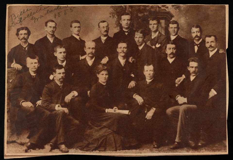 Belle La Follette graduation, 1885 LCCN2014647478