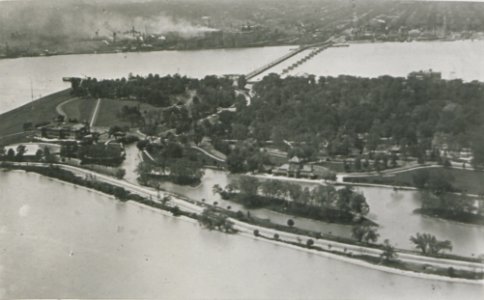 Belle Island from an Aeroplane (HS85-10-37673) photo