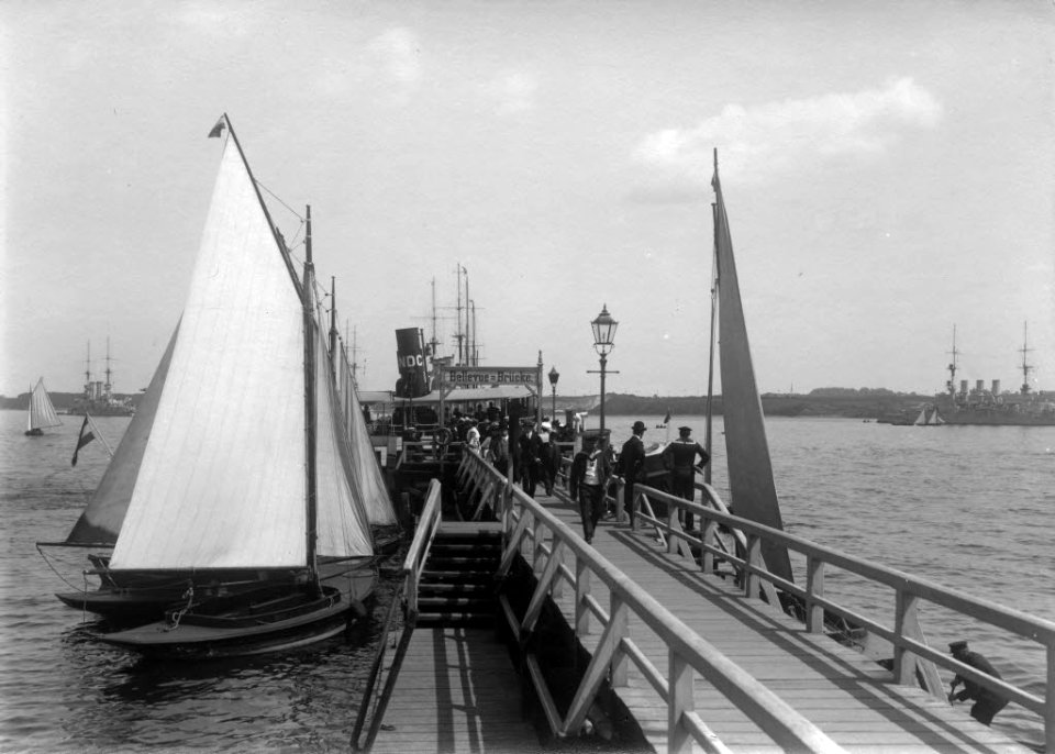 Bellevuebrücke (Kiel 70.456)