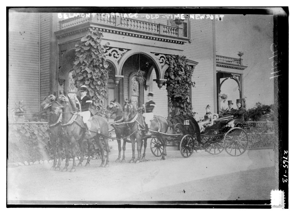 Belmont Carriage - Old-Time Newport LCCN2014693605