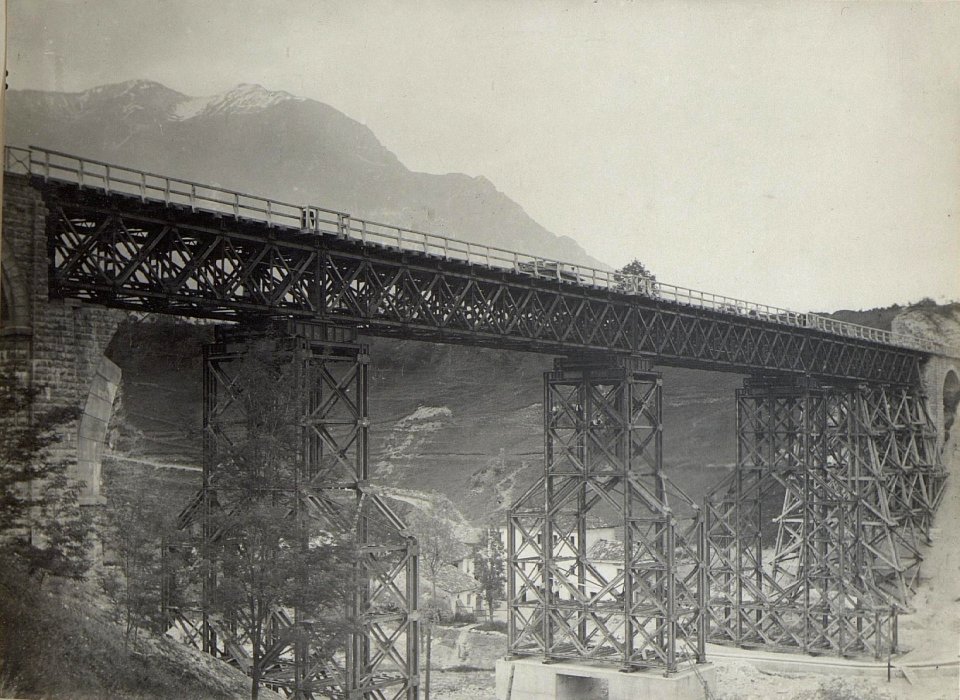 Belluno, Eisenbahnbrücke. (BildID 15669406)