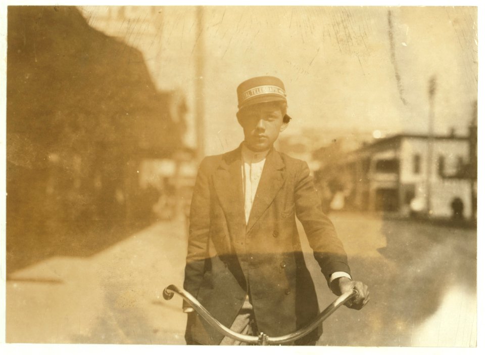 Ben Key, a fifteen year old messenger in Tampa, Florida. (See report of Lewis W. Hine.) LOC nclc.03559