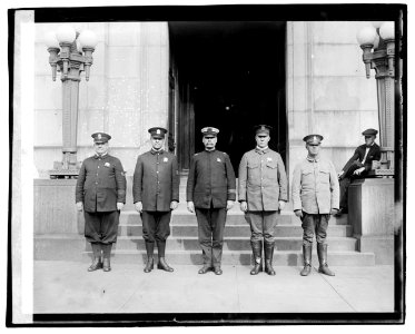 Ben I. Williams, Chas. E. Mansfield, Albert J. Headley, W.C. Lewis, Henry R. Levy LCCN2016828603