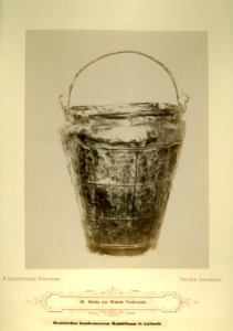 Benedikt Lergetporer - Vaška situla