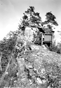 Beobachtungsposten mit Fernrohr an der elsässischen Grenze - CH-BAR - 3238995