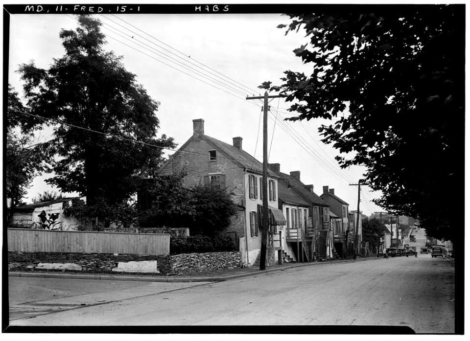 Bentz Street (Houses), Frederick 081644pv