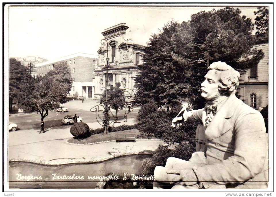 Bergamo - Particolare monumento a Donizetti