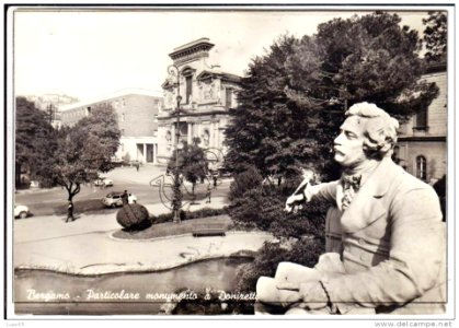 Bergamo - Particolare monumento a Donizetti