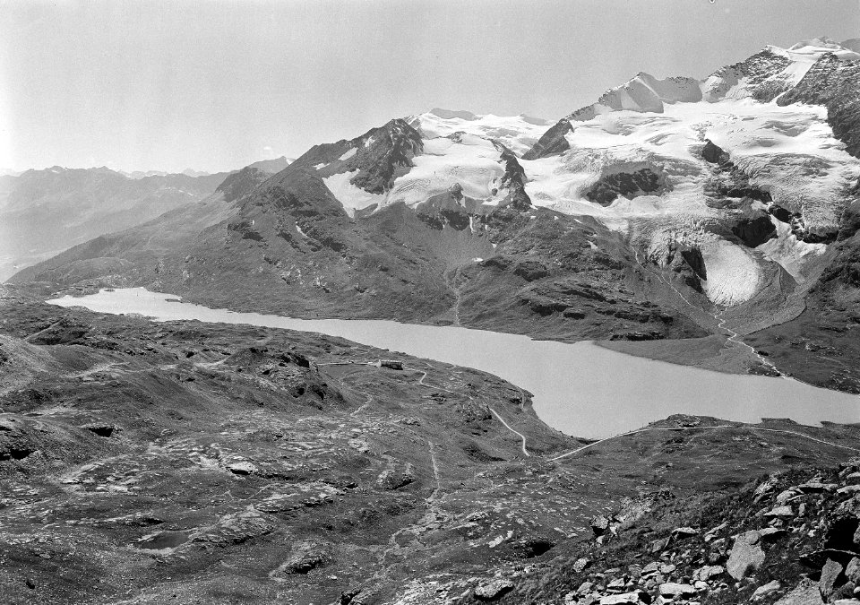 Berglandschaft mit Bergsee im Engadin - CH-BAR - 3241546