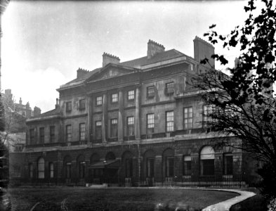Berkley Sq, London W1 (25954583006)