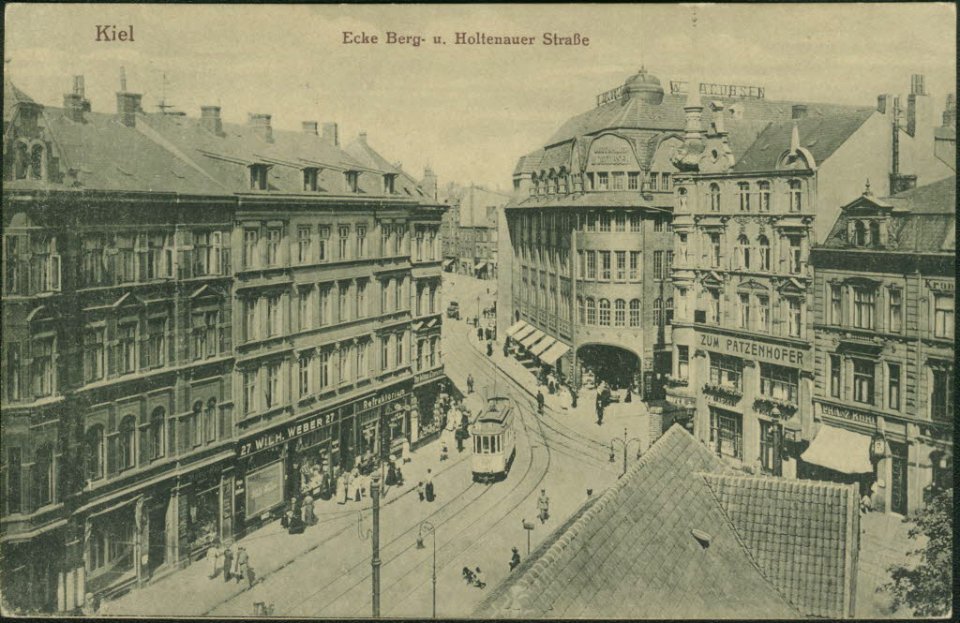 Bergstraße, Ecke Holtenauer Straße (später Dreieckplatz) (Kiel 27.701)