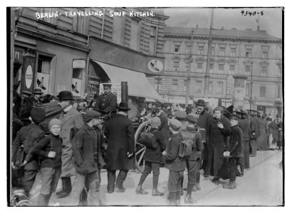 Berlin - travelling soup kitchen LCCN2014705499