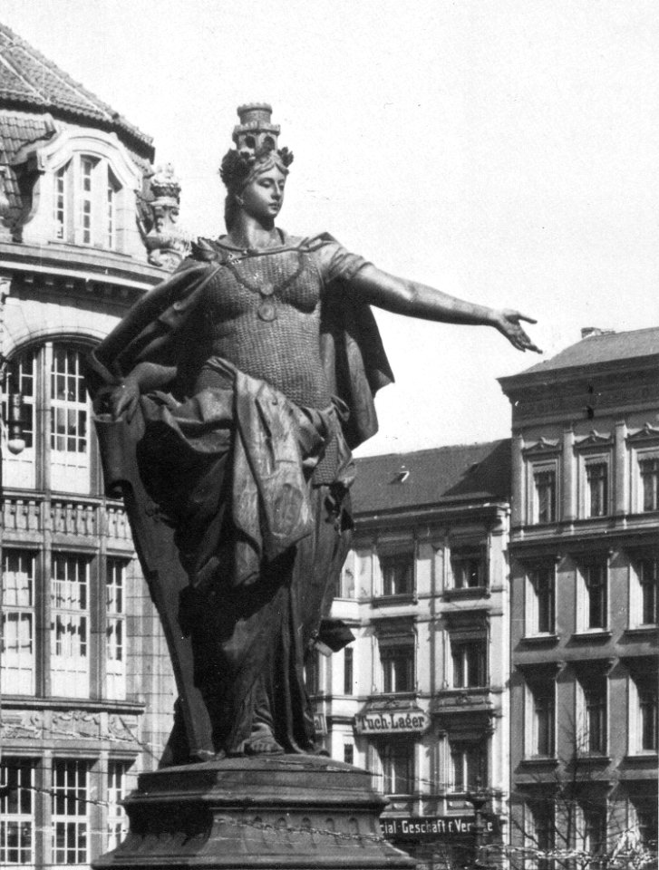 Berlin Alexanderplatz Berolina