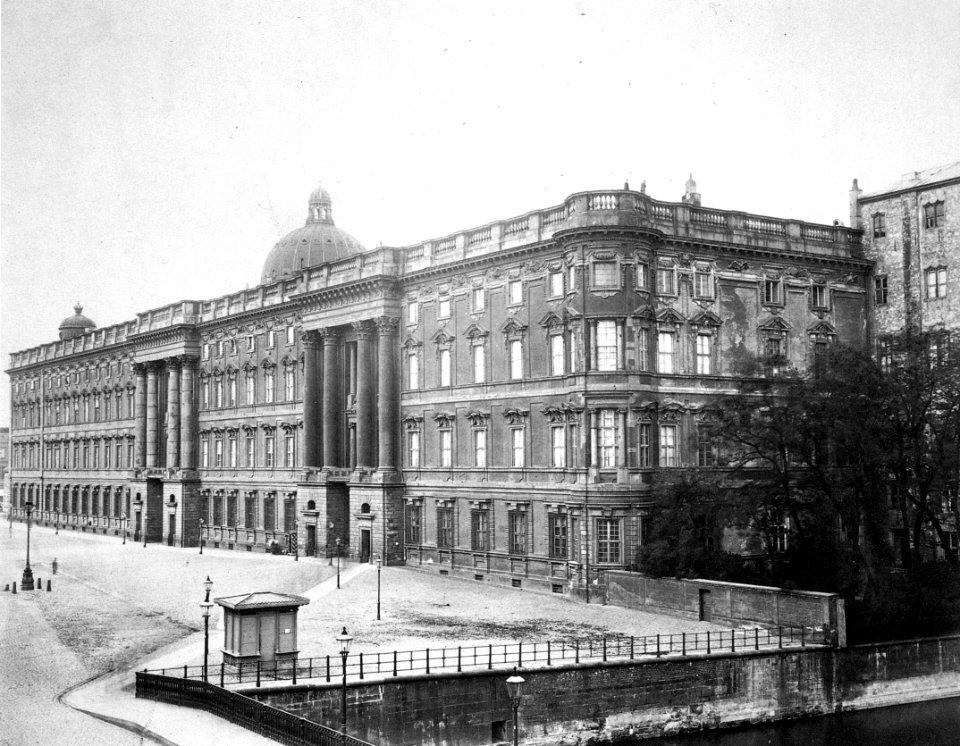 Berlin City Palace, SE corner (1)