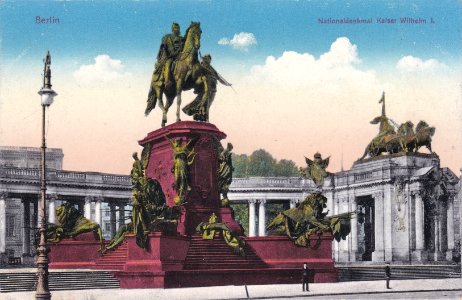 Berlin – Nationaldenkmal Kaiser Wilhelm I photo
