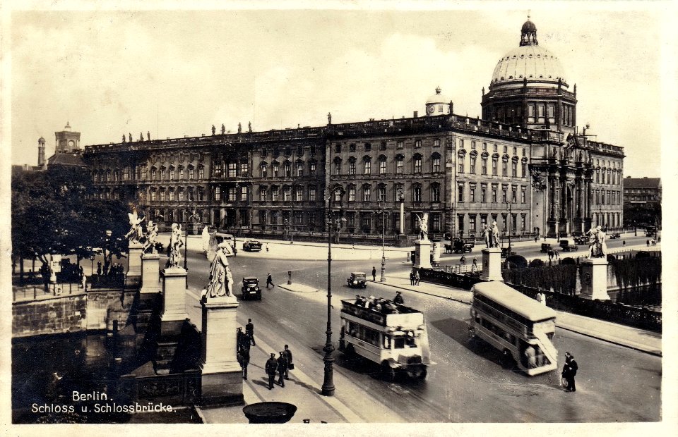 Berlin — Schloss u. Schlossbrücke