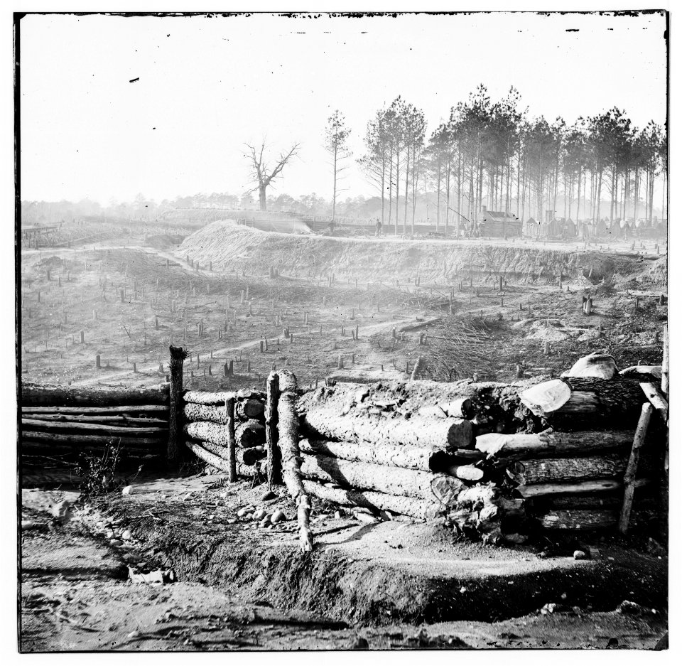 Bermuda Hundred, Va. Federal earthworks on left of the line, near Point of Rocks LOC ppmsca.32783