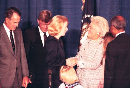 Bernadine Healy, NIH Director (1991-1993) (41568325271)