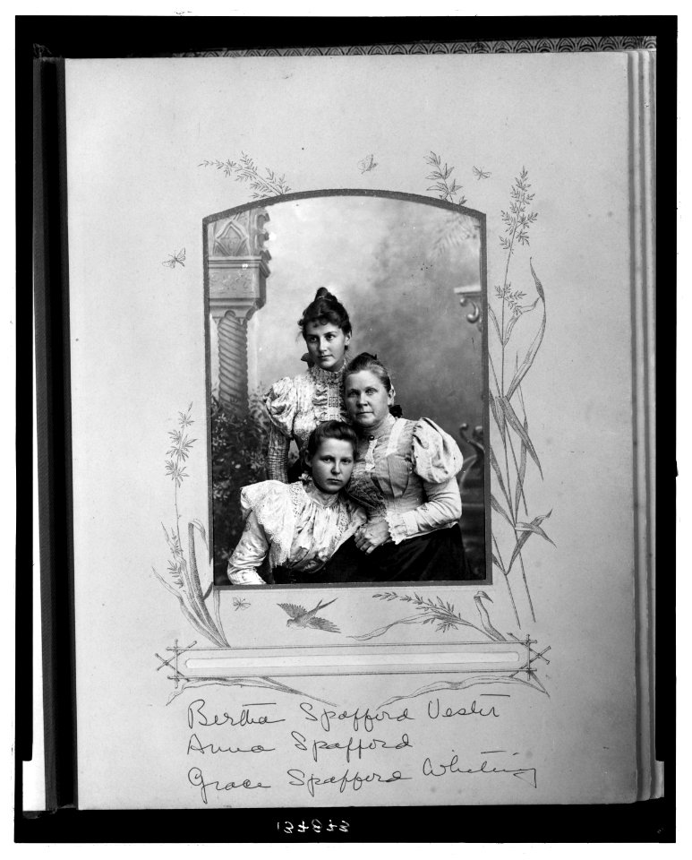Bertha Spafford Vester, Anna Spafford, and Grace Spafford Whiting LCCN2008676305